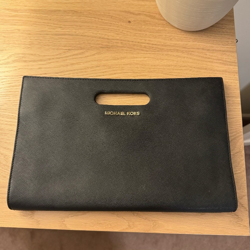 Michael Kors Clutch